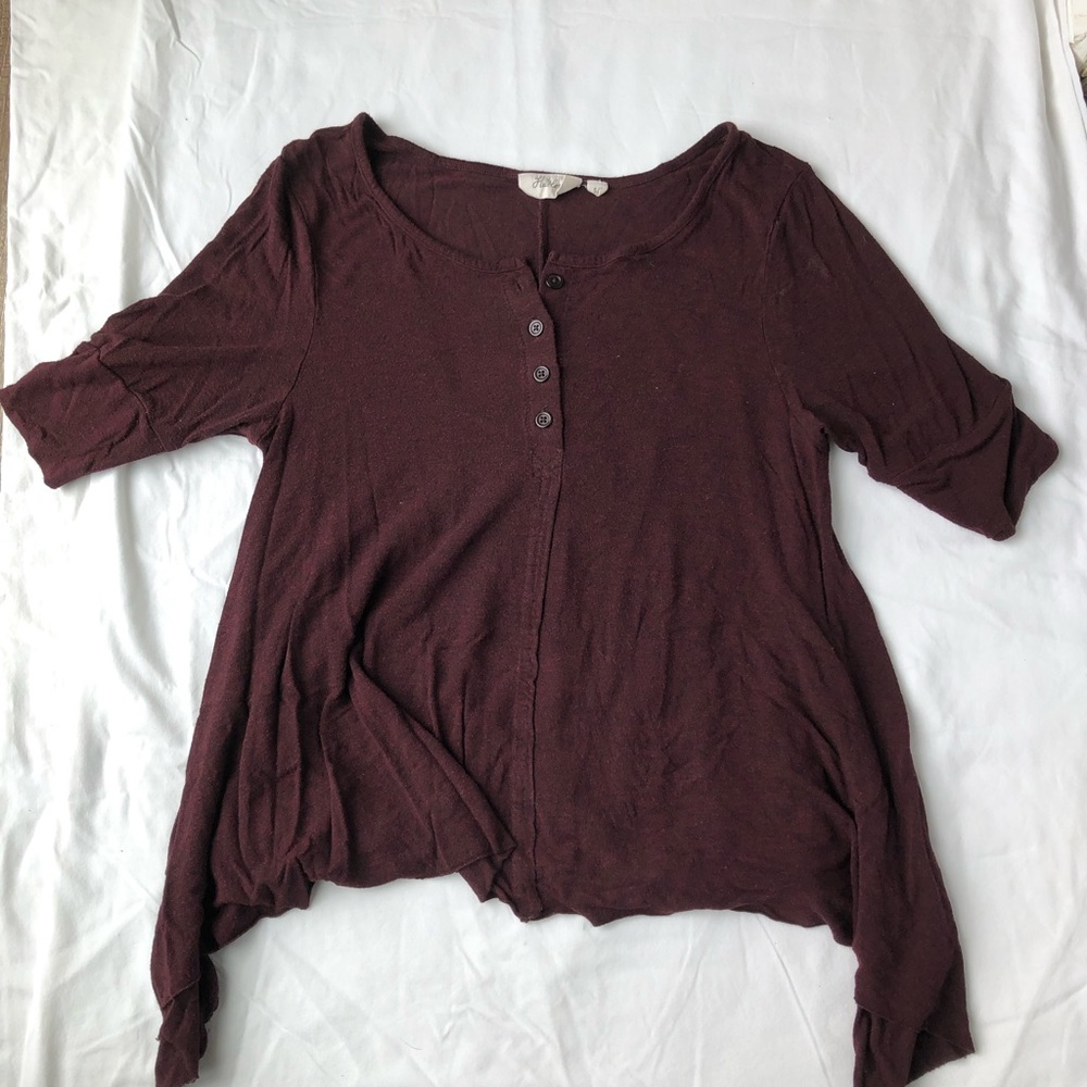 Harlow modified hem Henley